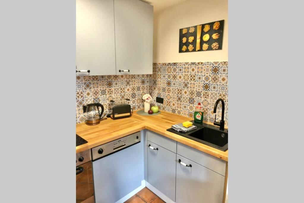 Apartment Zum Goldenen Lowen Inkl. Parkplatz & Wlan Erfurt Zewnętrze zdjęcie
